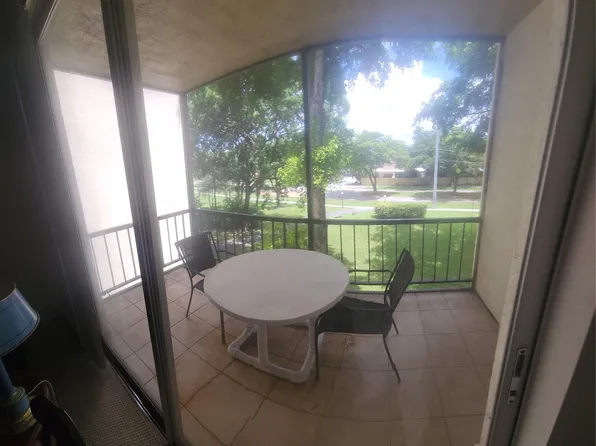 7000 NW 17 #310, Plantation, FL 33313
