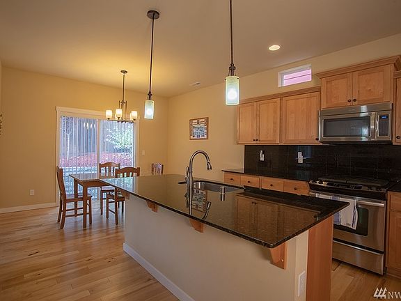 5th image of 8437 Willowberry Ave NW