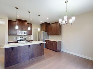 4027 Alexander Way SW, Edmonton, AB T6W2C5