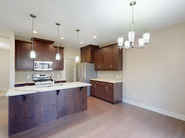 4027 Alexander Way SW, Edmonton, AB T6W 2C5