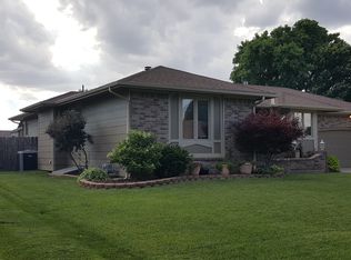 1735 N Tunis Ln, Wichita, KS 67212