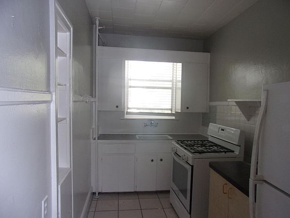 5th image of 205 16th Ave NE APT 9