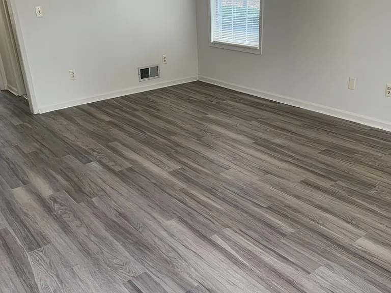 Victoria Village Apartments — Photo 23