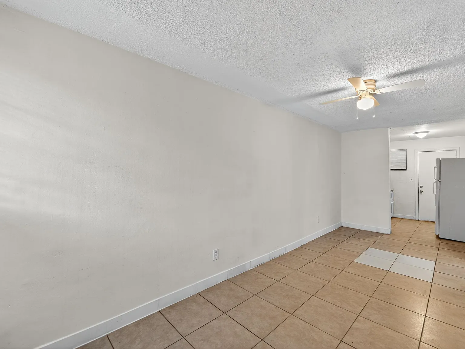 2734 Northwest 15th Street - 1 — Photo 4