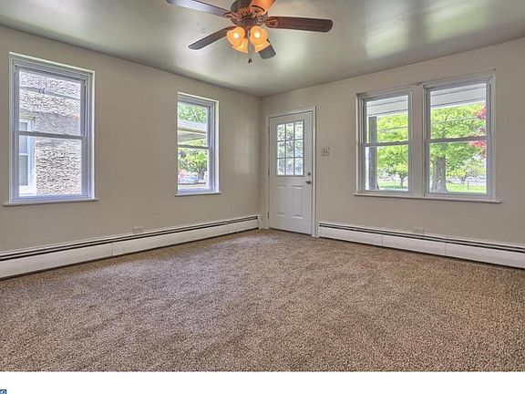 2nd image of 24 W Vine St