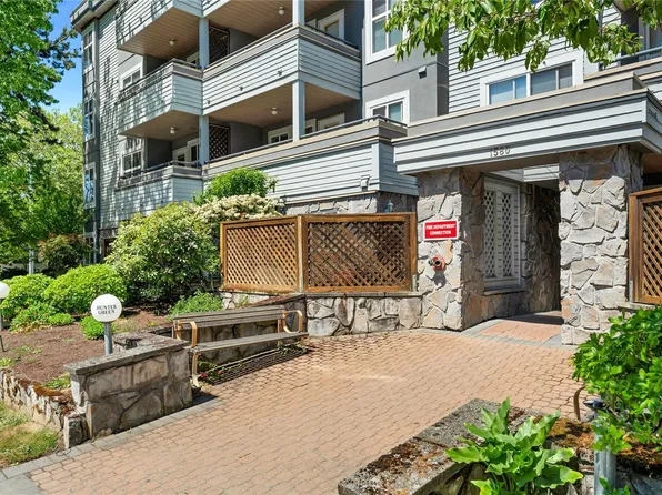 1580 Christmas Ave #104, Saanich, BC V8P 2X2