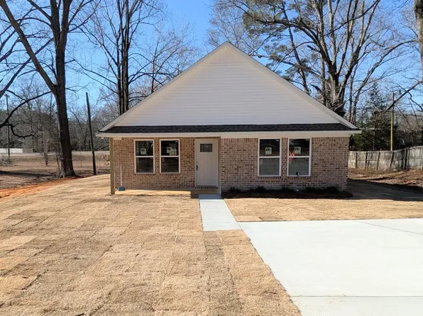 181 Pinecrest Ave, Plantersville, MS 38862