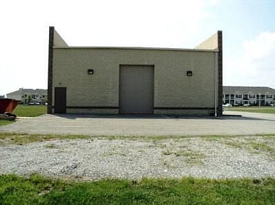 2nd image of 1992 Zwayer Dr