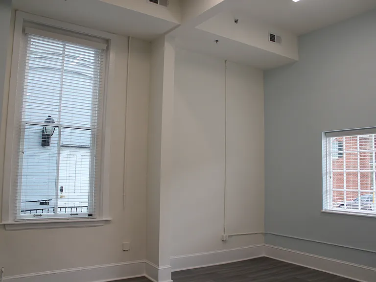 Woodstock Lofts — Photo 32