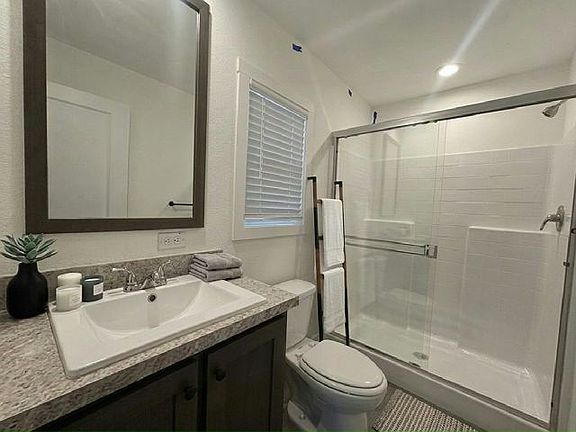 5th image of 2038 Palm St Space 36