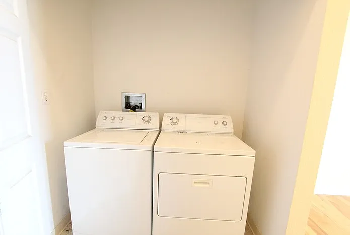 277 N Broadway #416 — Photo 11