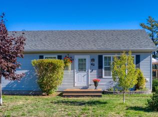 62 Westside Dr, Lunenburg, NS B4V 8V5