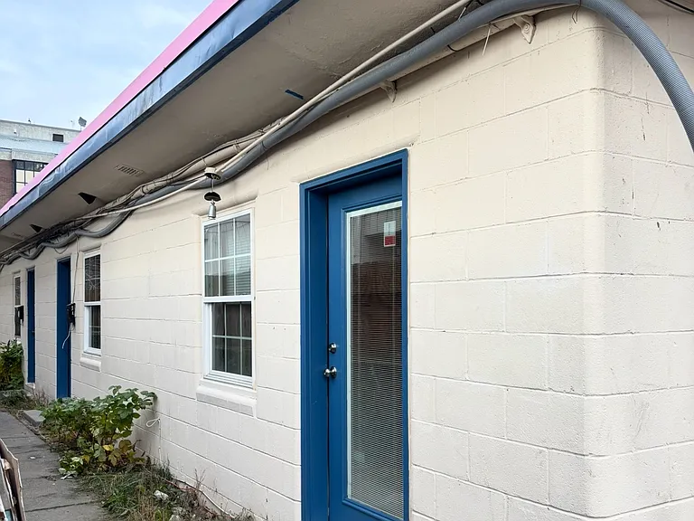 W 11th Ave — Photo 1
