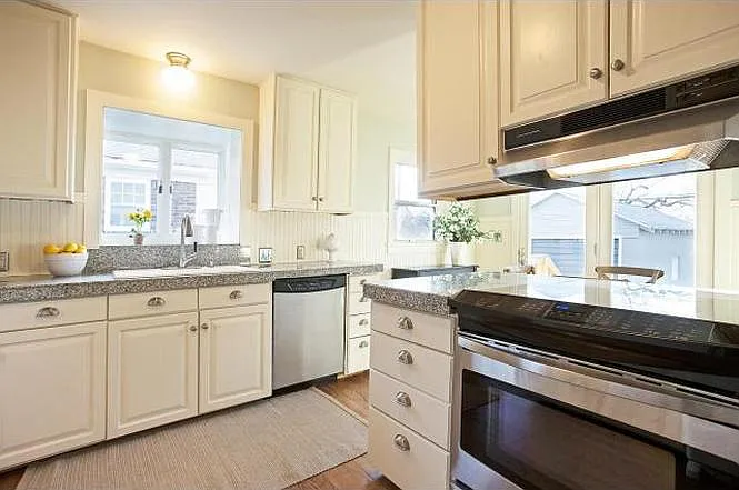 1574 E Princeton Ave — Photo 8
