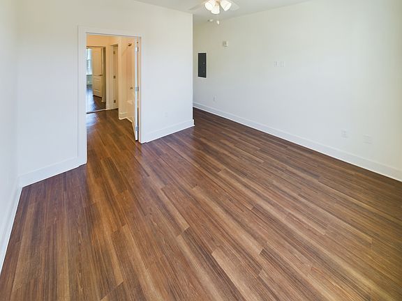3rd image of 775 Victory Ln #7-102