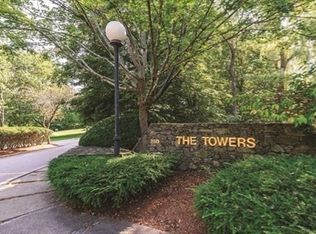 250 Hammond Pond Pkwy APT 307N, Newton, MA 02467
