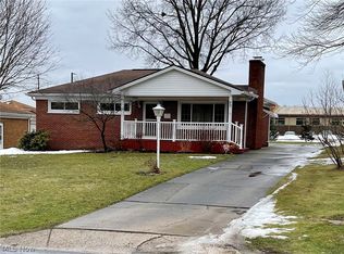 31 Parish Ave, Hubbard, OH 44425