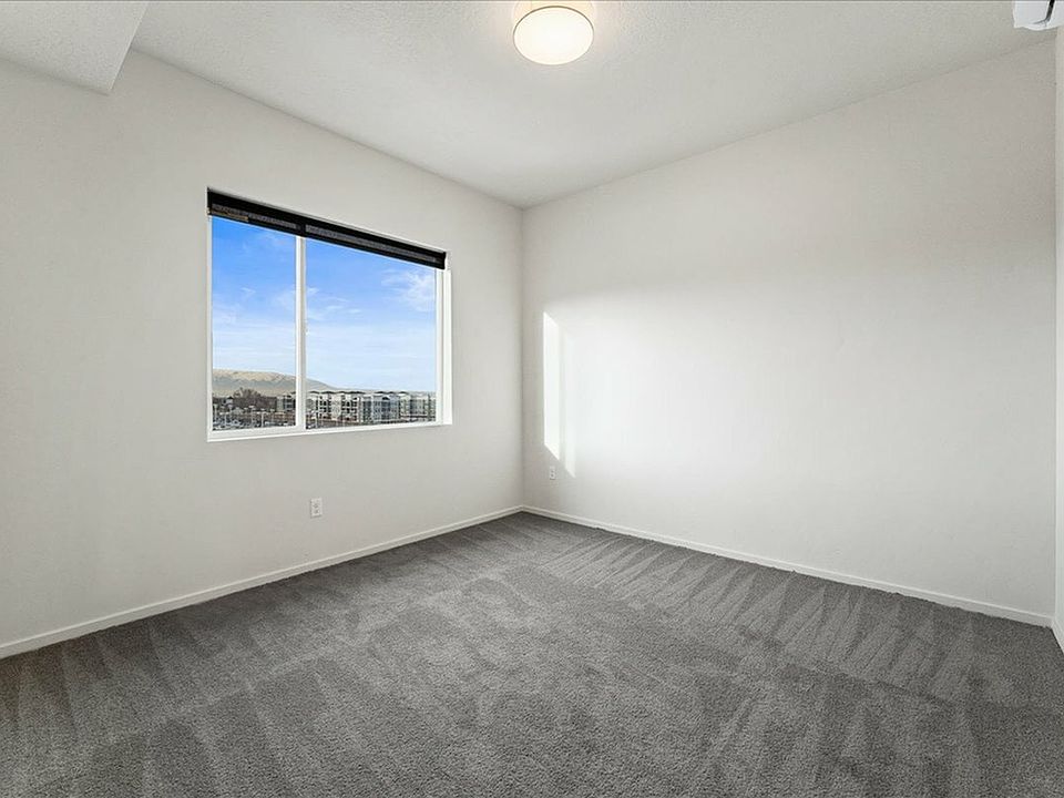 1x1 Bedroom 1x1 Bedroom