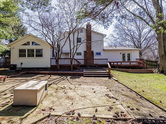 2nd image of 446 Olenwood Ave