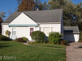 384 Harrington St, Mount Clemens, MI 48043