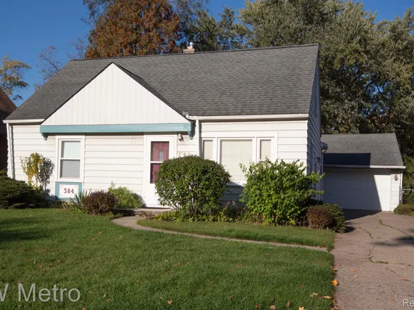 384 Harrington St, Mount Clemens, MI 48043