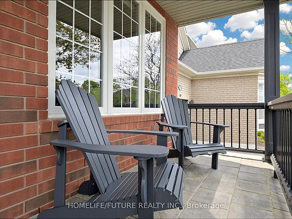 4th image of 2440 Hollybrook Dr