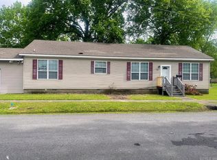 601 Broadway St, Augusta, AR 72006