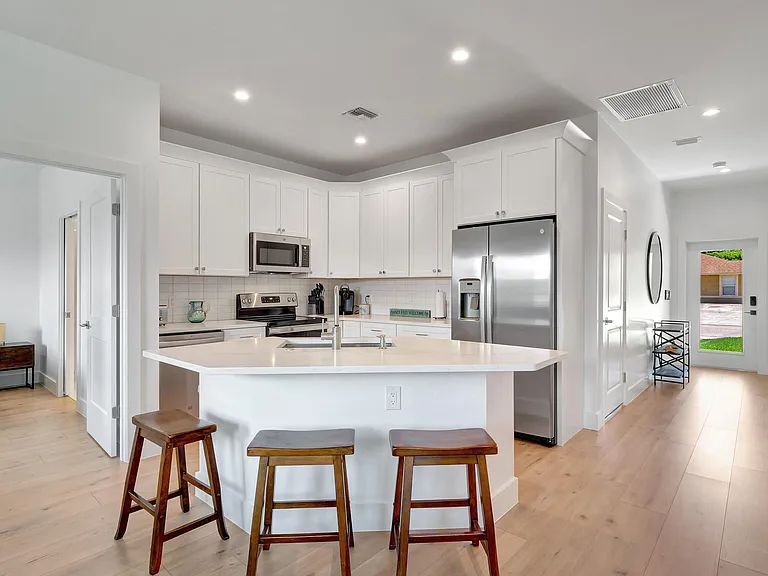 27841 Wisconsin St — Photo 33