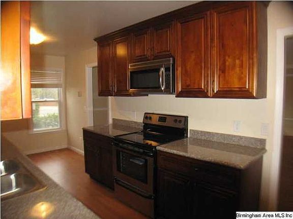 3rd image of 3312 Green Valley Cir