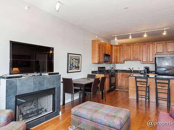 Living Room/Dining Room