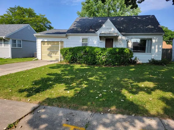 1039 Junior Ct, Fort Dodge, IA 50501