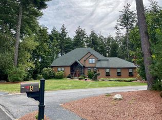 9 Barton Rd, Hollis, NH 03049