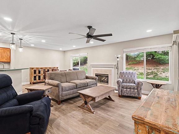 2nd image of 2250 Devlin Pl Unit 104