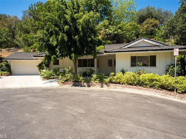 4775 Regalo Rd, Woodland Hills, CA 91364
