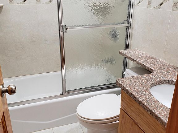 5th image of 6530 Utopia Pkwy Floor 2
