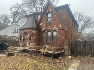 15875 Strathmoor St, Detroit, MI