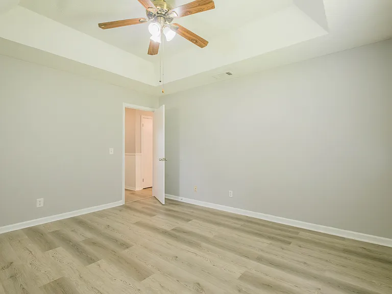 655 Osprey Dr — Photo 21