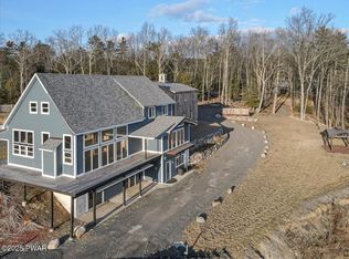 124 Mountainview Ct, Milford, PA 18337