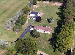 4777 Chadam Ln, Jonesville, MI 49250