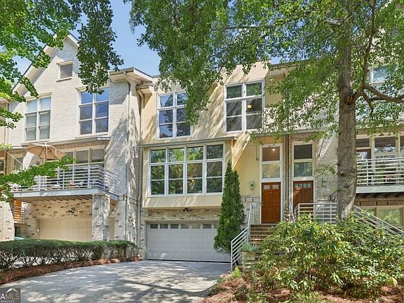2nd image of 1334 Fernwood Cir NE