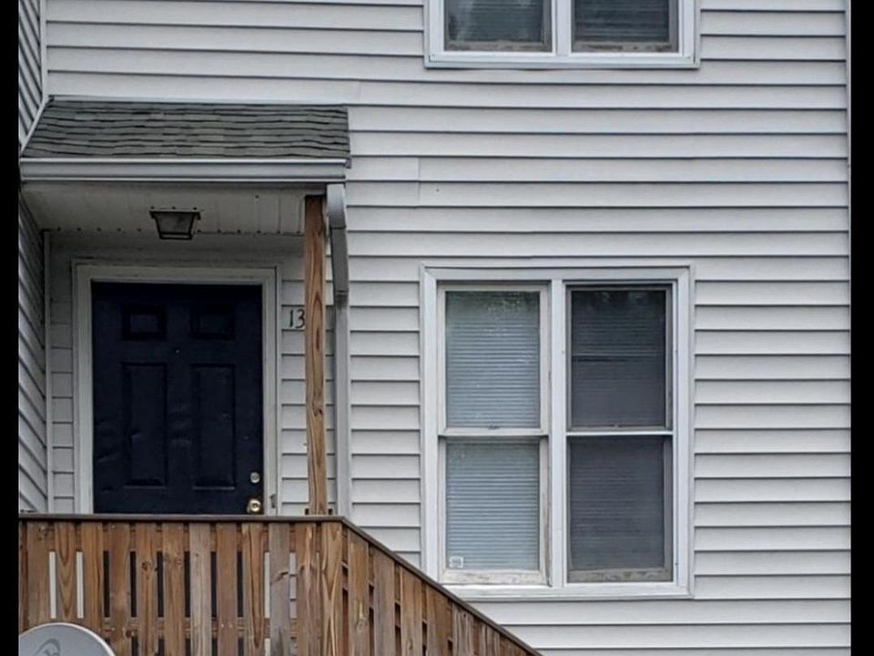 1st image of 209 Beech St APT 26