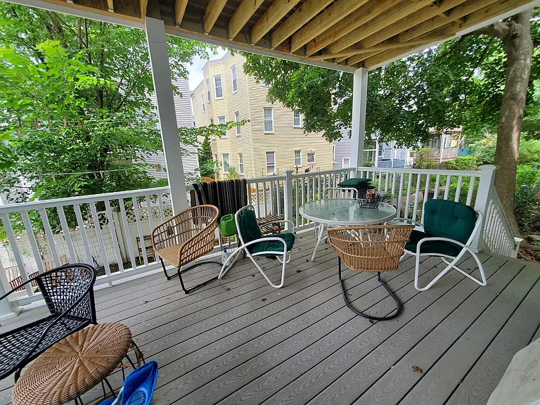 279 Pearl St #R — Photo 12