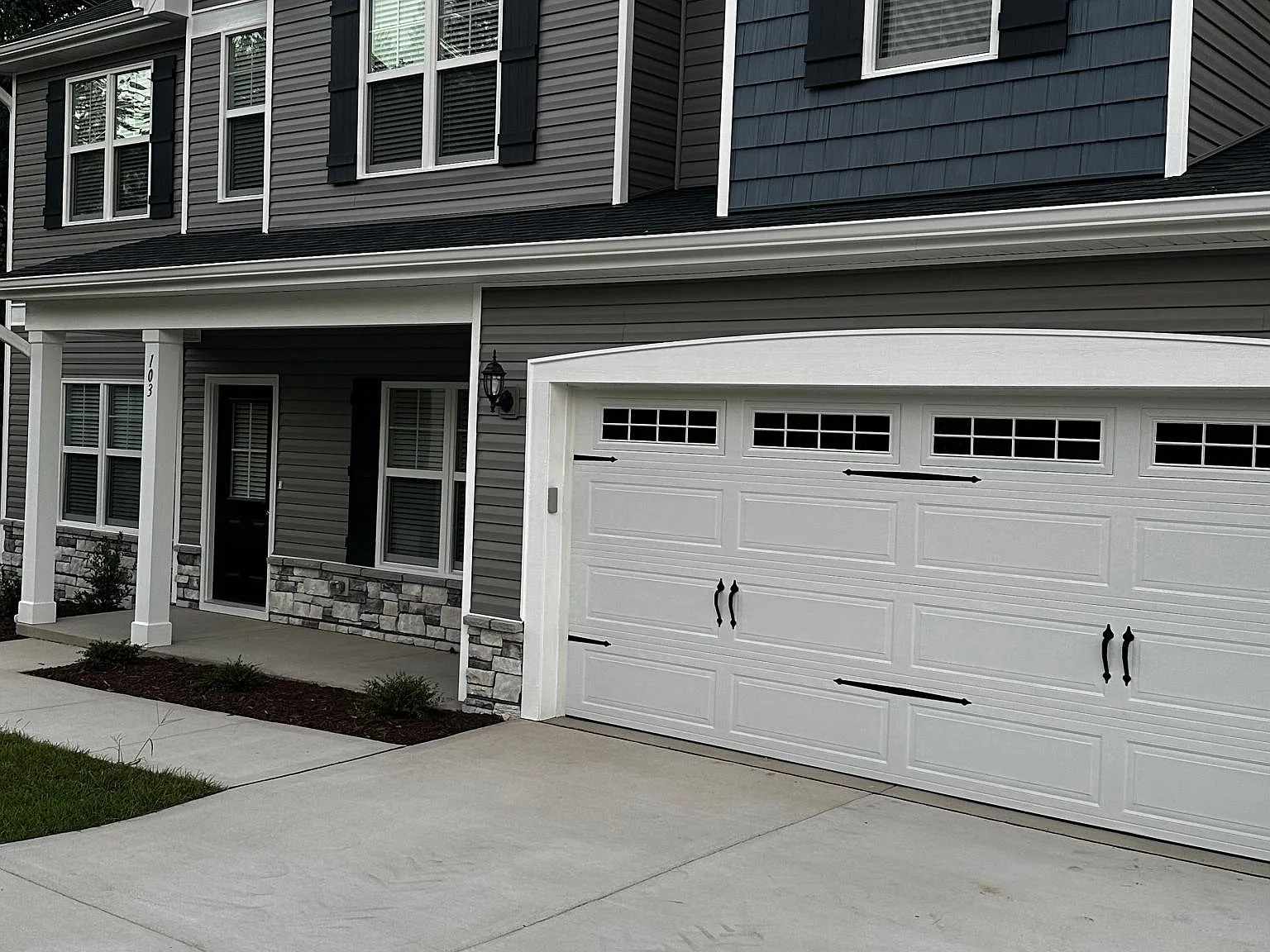 103 Solomon Dr — Photo 2