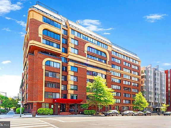 4th image of 1245 13th St NW APT 313