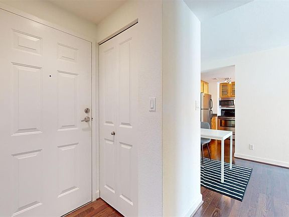 2nd image of 5330 Pershing Ave APT 804