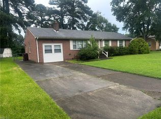 4024 Oak Dr, Chesapeake, VA 23321