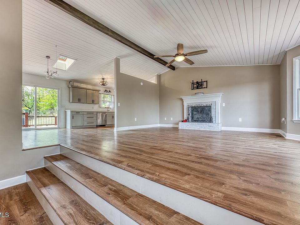 4127 Grey Fox Dr, Kingsport, TN 37664 | MLS #9993575 | Zillow