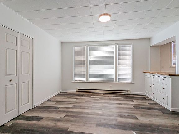 4th image of 903 Cedar Ave #A
