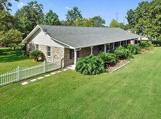 236 Eighth St, Bay Saint Louis, MS 39520