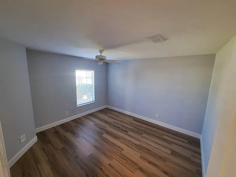 20907 Country Barn Dr — Photo 22